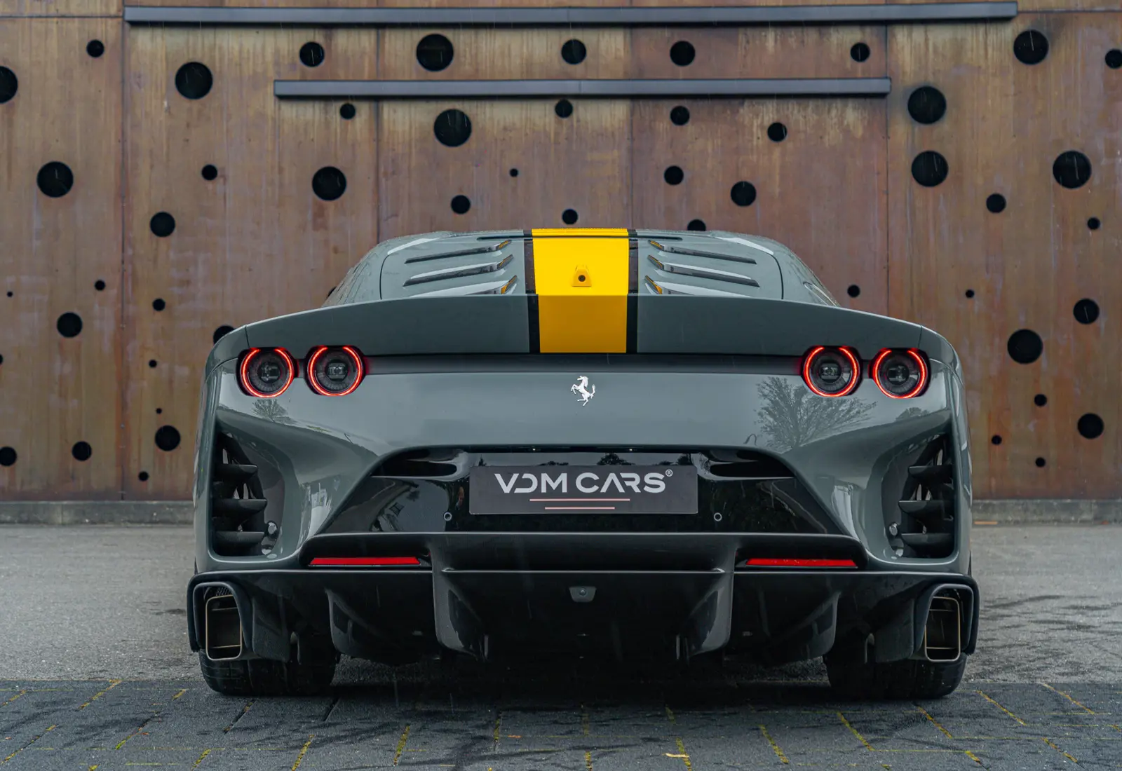 Ferrari 812 Competizione 6.5 V12 - 137700