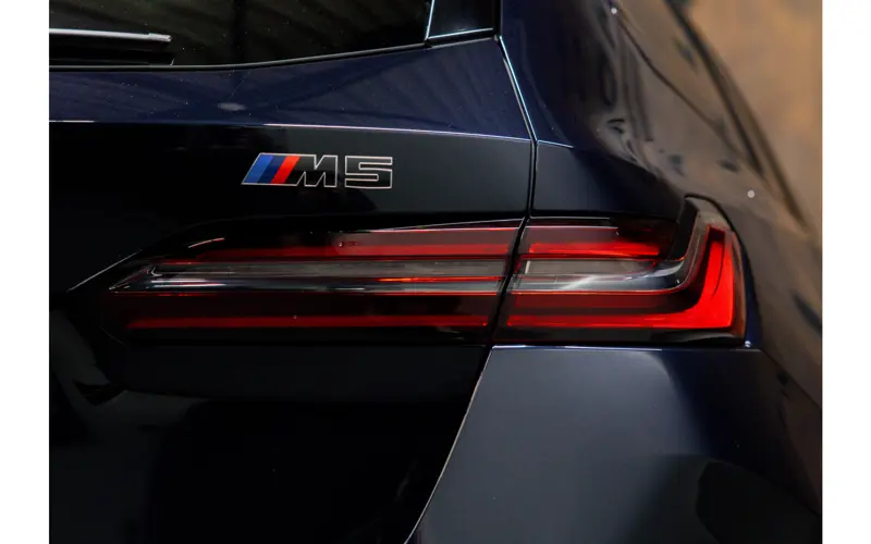 BMW 5 Serie Touring M5 - 121022