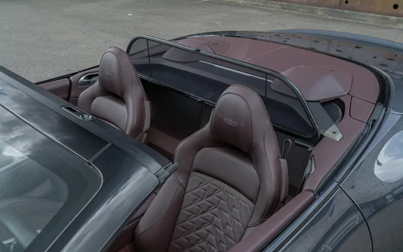 Aston Martin Vanquish Volante - 145867