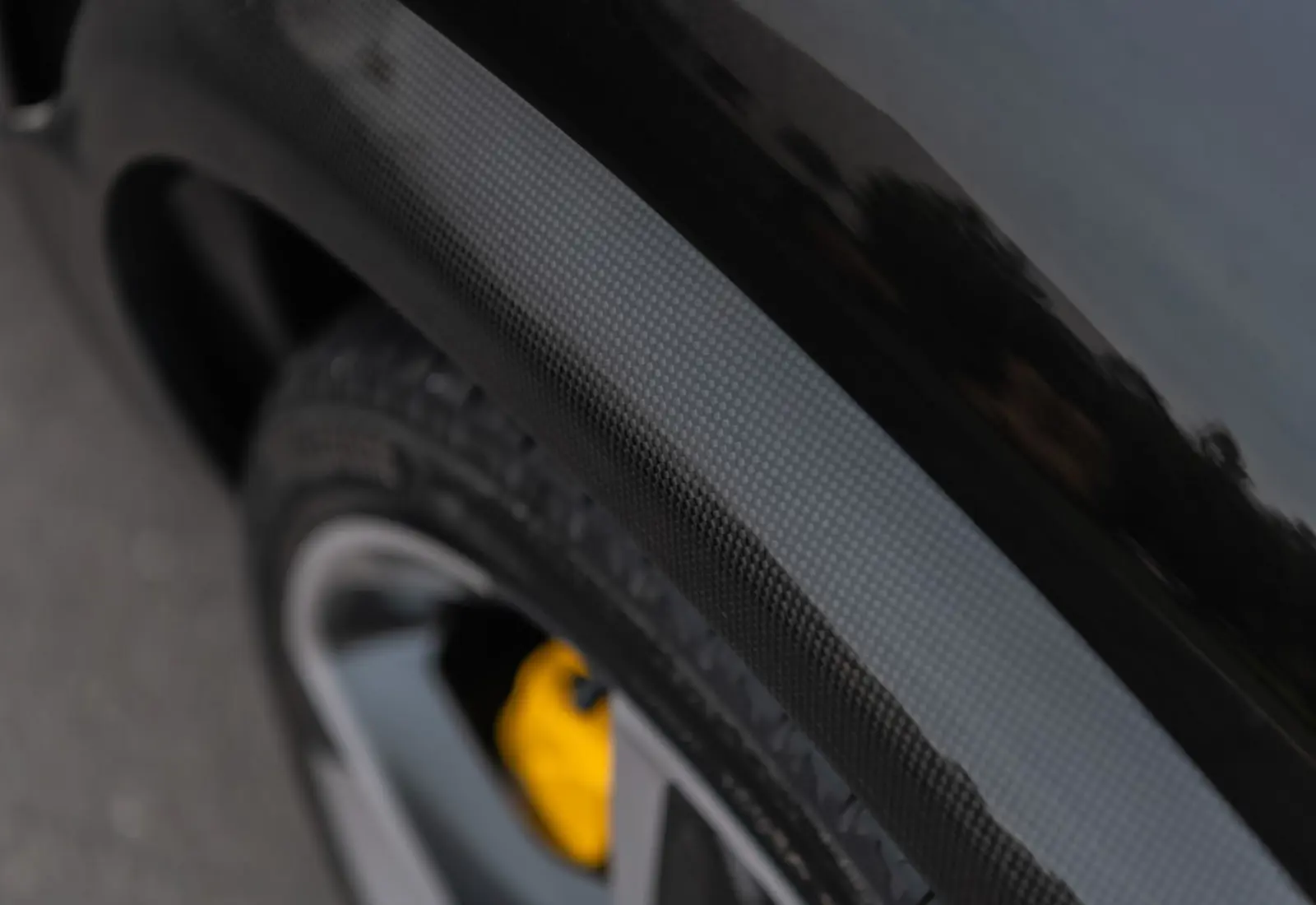 Ferrari Purosangue 6.5 V12 - 141606