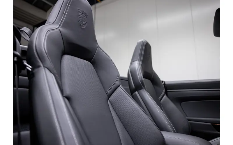 Porsche 911 Cabrio 3.6 T-Hybrid Carrera 4 GTS - 122231