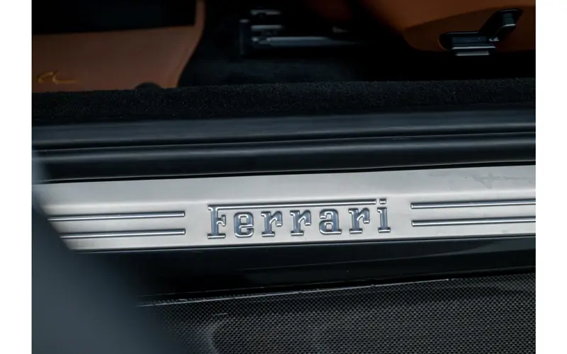 Ferrari Roma 3.9 V8 HELE - 149853