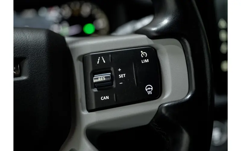 Land Rover Defender 3.0 D200 110 MHEV X-Dynamic S - 131183