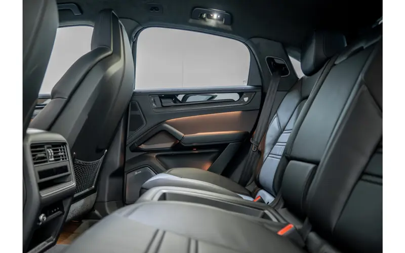 Porsche Cayenne Coupé 4.0 Turbo E-Hybrid GT - 131570