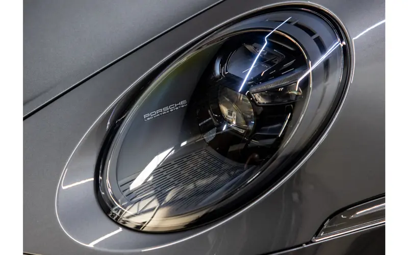Porsche 911 4.0 GT3 Touring - 117512