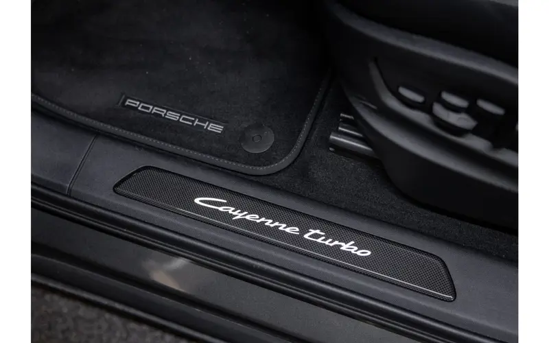 Porsche Cayenne Coupé 4.0 Turbo E-Hybrid GT - 132057