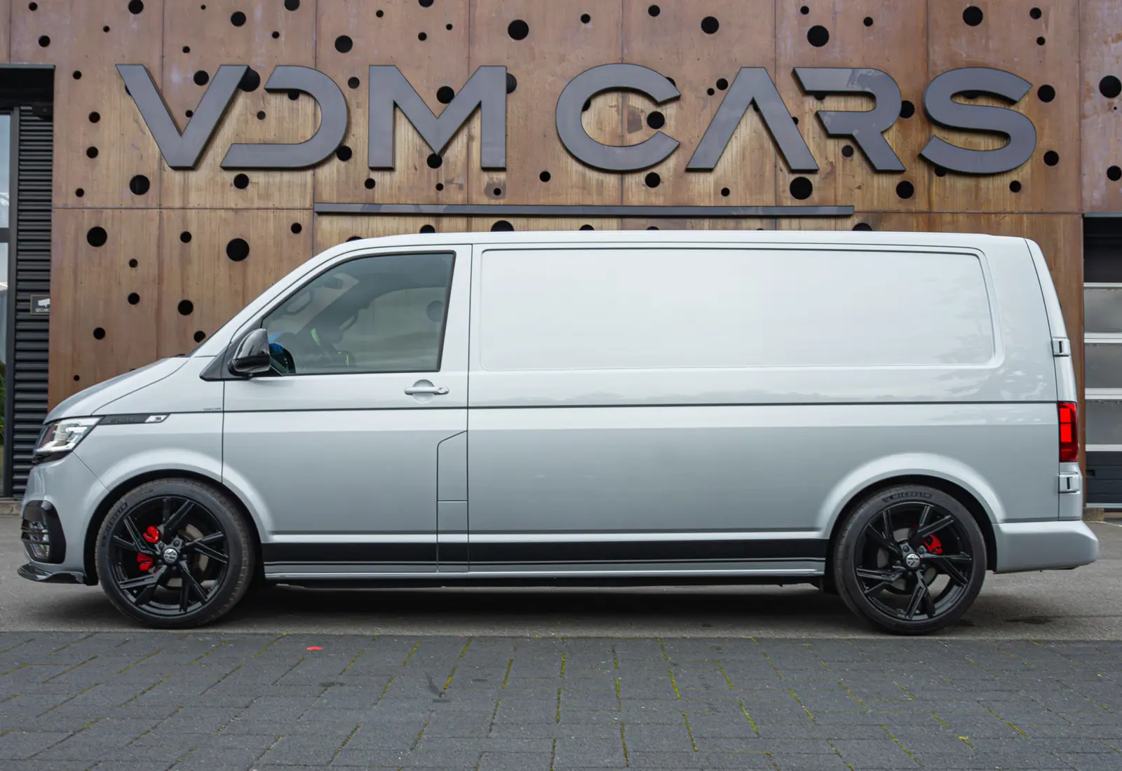 Volkswagen Transporter 2.0 TDI L2H1 28 - 109551