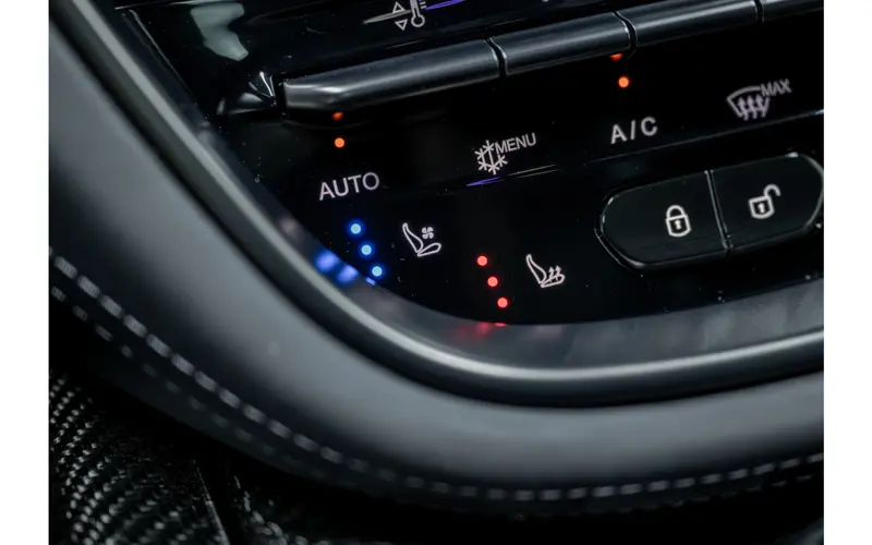 Aston Martin Dbx 4.0 V8 707 - 127298