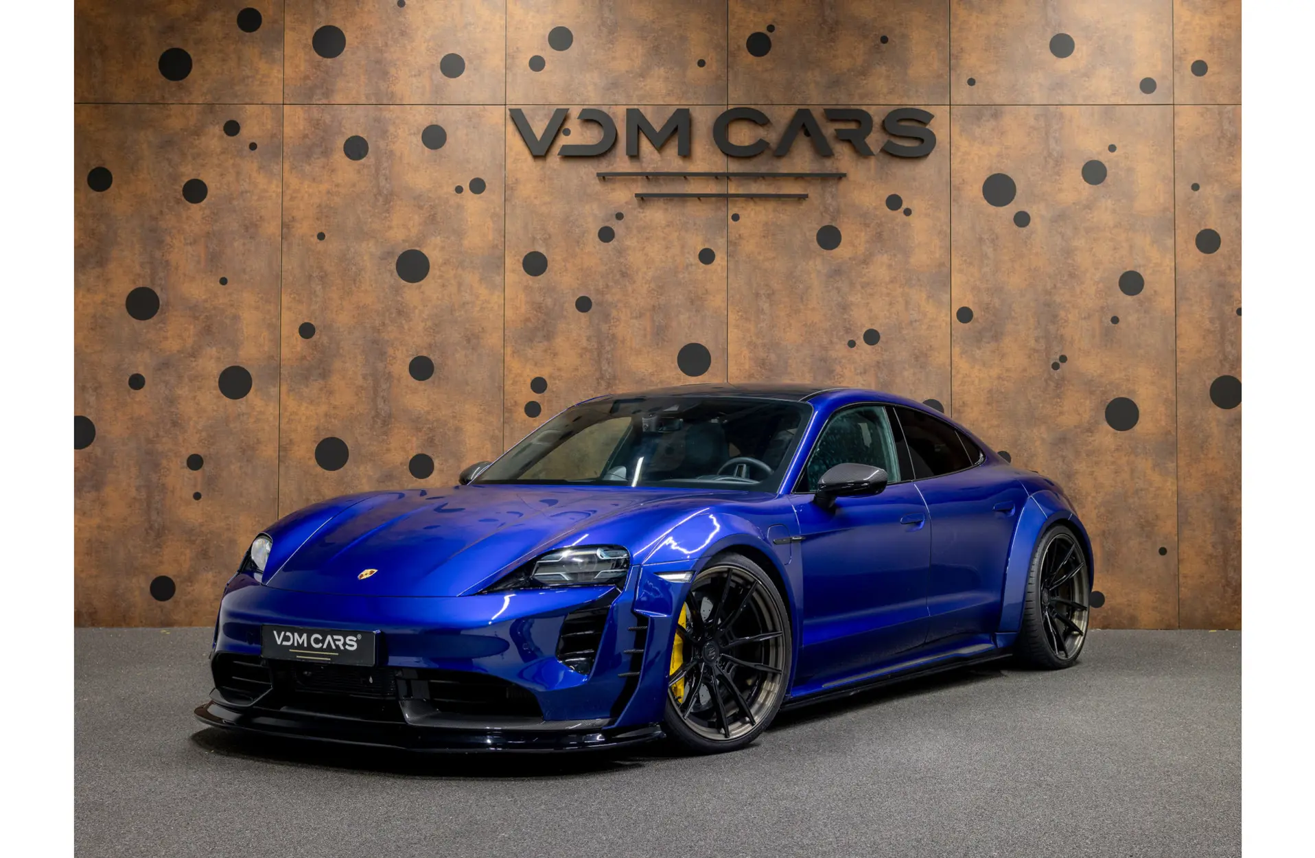 Porsche - Taycan - 121428