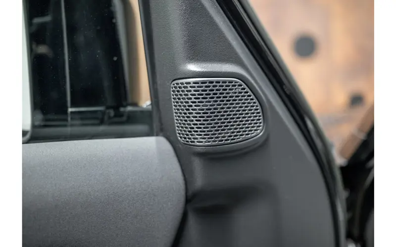 Land Rover Defender 3.0 D200 110 MHEV X-Dynamic S - 131174