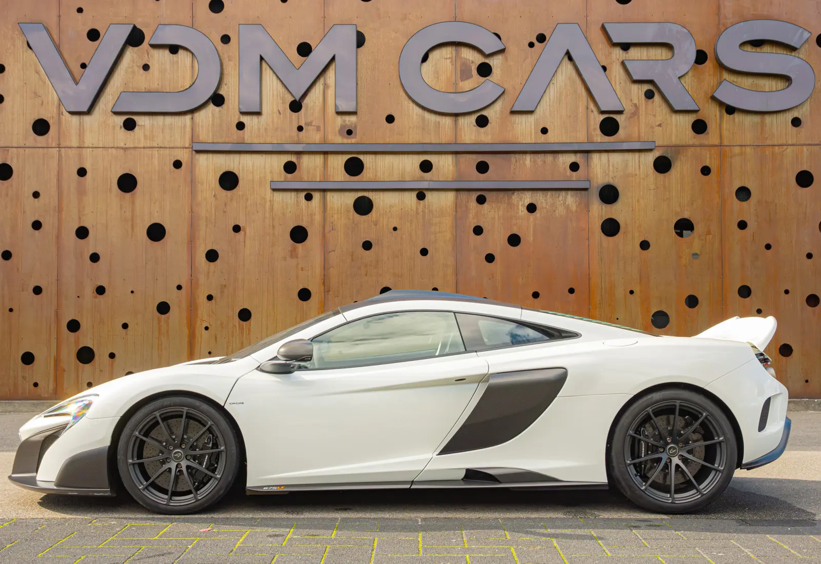 McLaren 675LT 3.8 - 74900