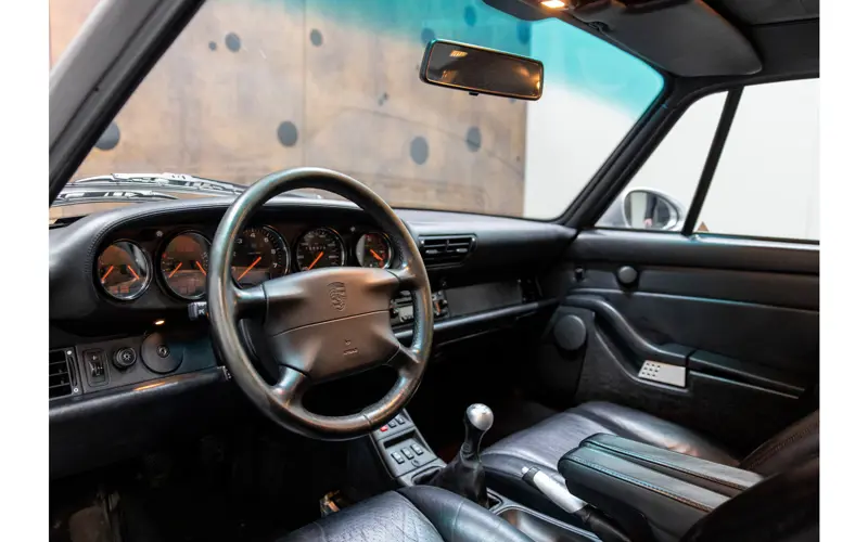 Porsche 911 (993) 3.6 Carrera 4S Coupé - 123356