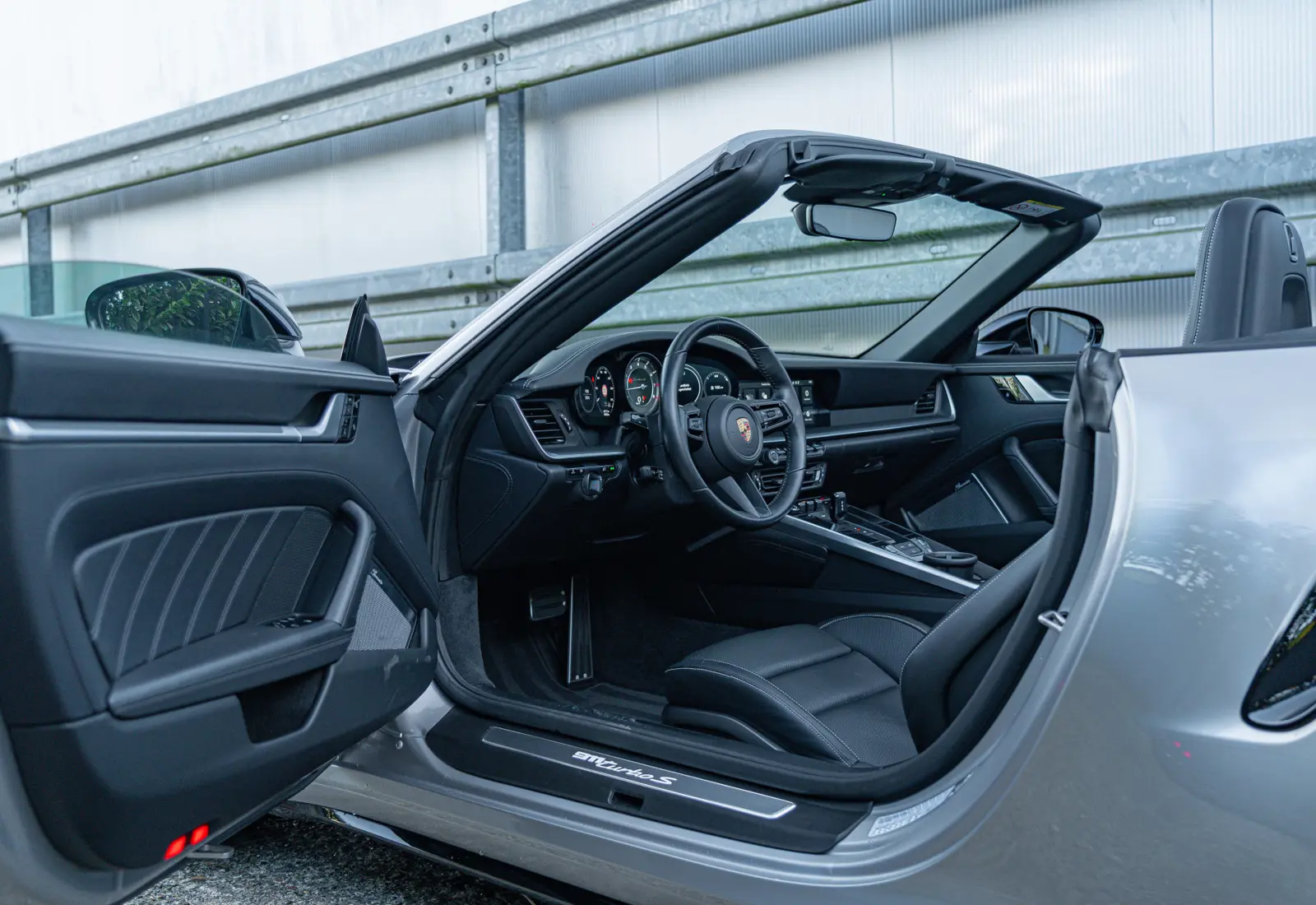 Porsche 911 Cabrio 3.8 Turbo S - 133819