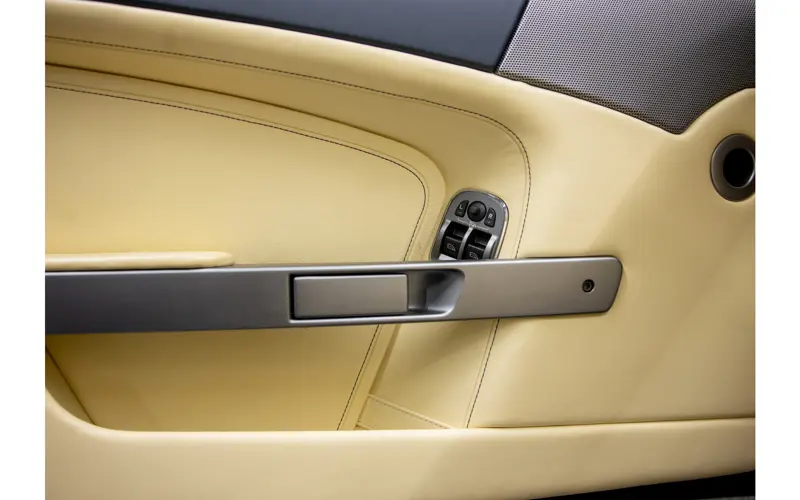 Aston Martin DB9 Volante 5.9 V12 Touchtronic - 123333