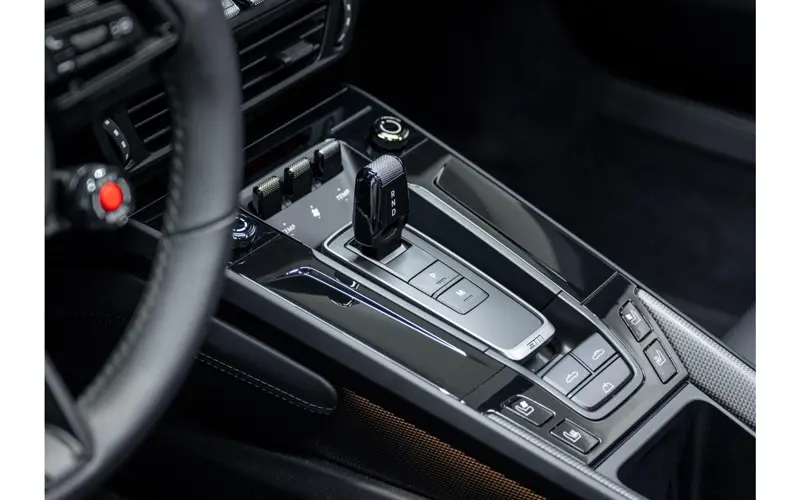 Porsche 911 Cabrio 3.6 T-Hybrid Carrera 4 GTS - 143036