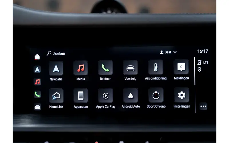 Porsche 911 Cabrio 3.0 Carrera 4 GTS - 122312