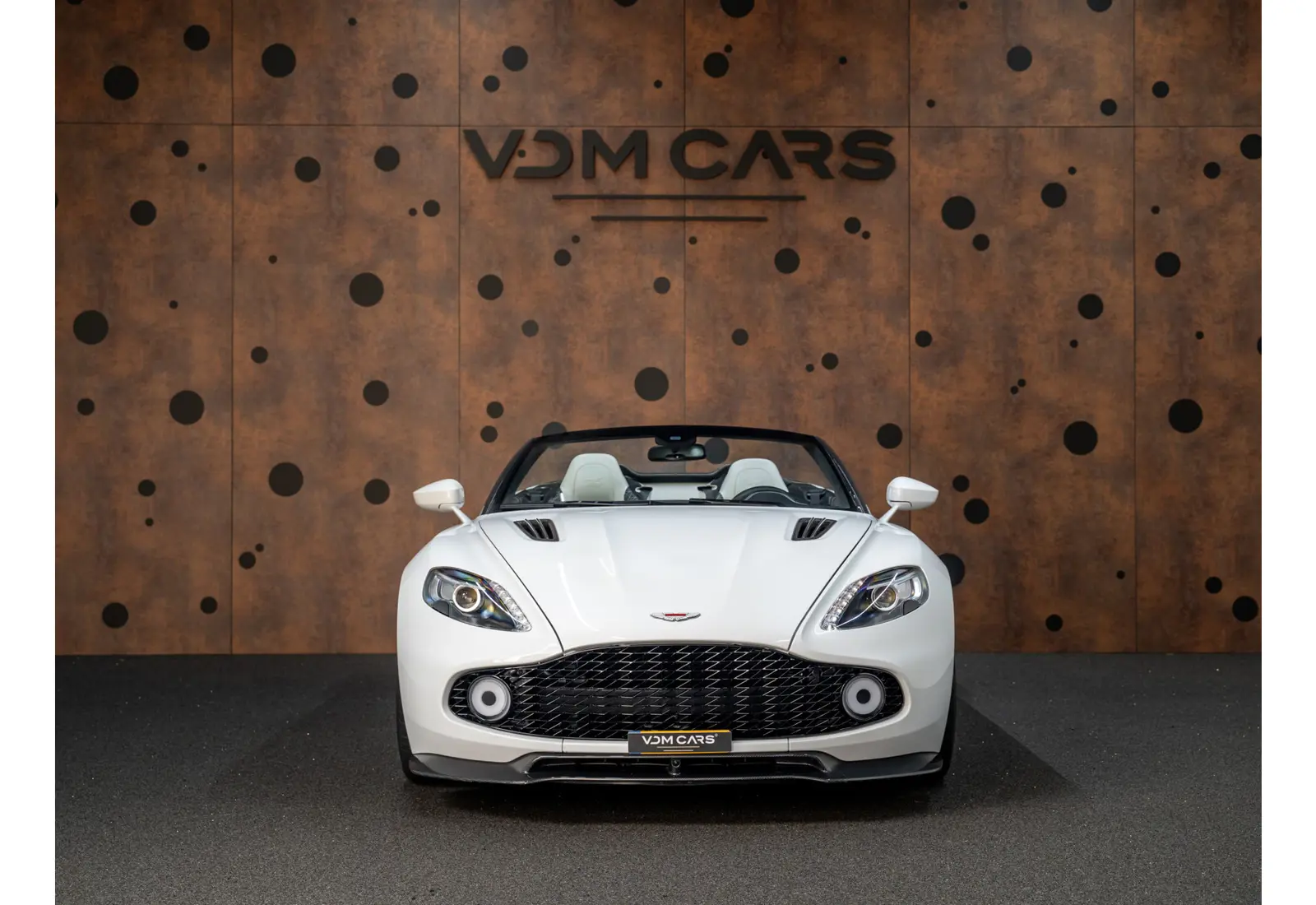 Aston Martin Vanquish Zagato Volante 6.0 V12 - 59990