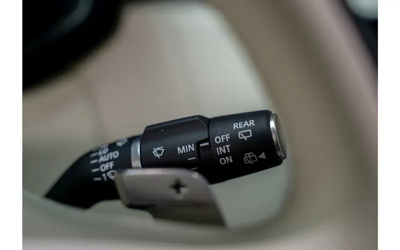 Land Rover Range Rover P550 E Autobiography - 137144