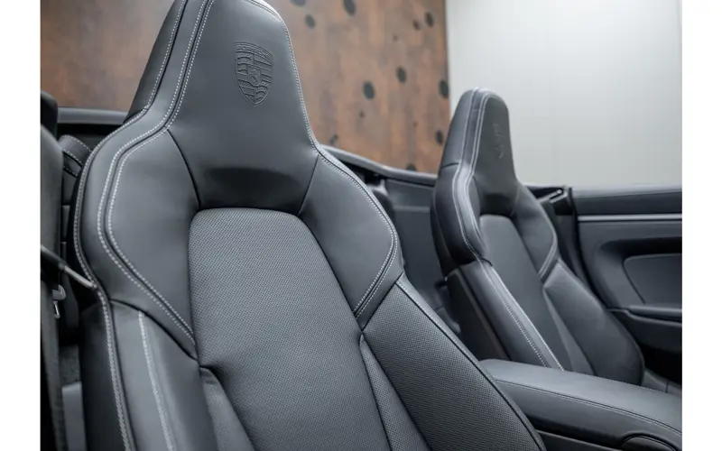 Porsche 911 Cabrio 3.6 T-Hybrid Carrera 4 GTS - 131029