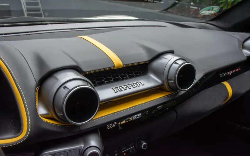 Ferrari 812 6.5 V12 Superfast HELE - 114339