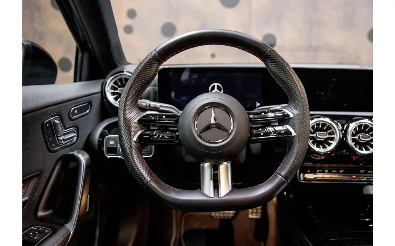 Mercedes-Benz A-Klasse 250 e AMG Line - 120717