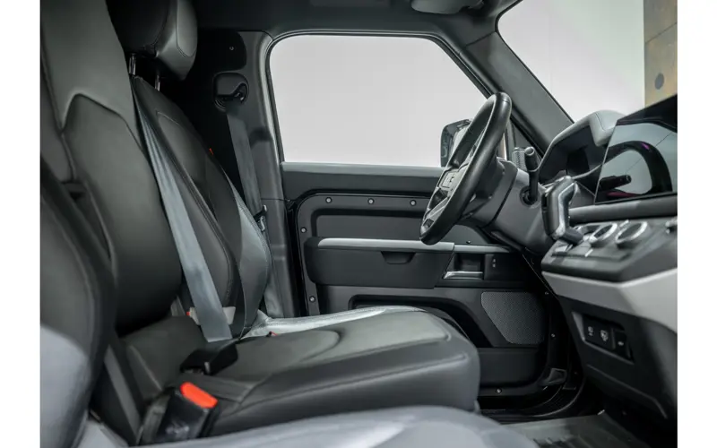 Land Rover Defender 3.0 D200 110 MHEV X-Dynamic S - 131168