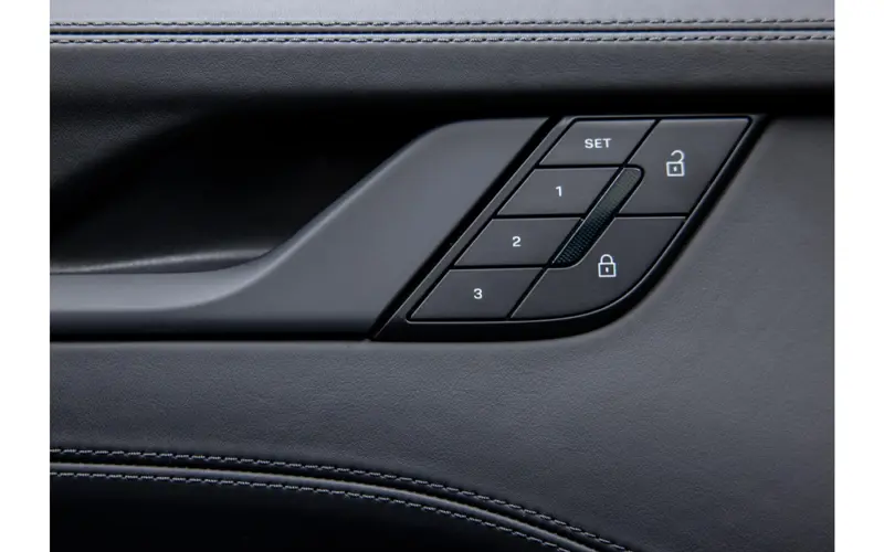 Porsche 911 3.6 T-Hybrid Targa 4 GTS - 143237