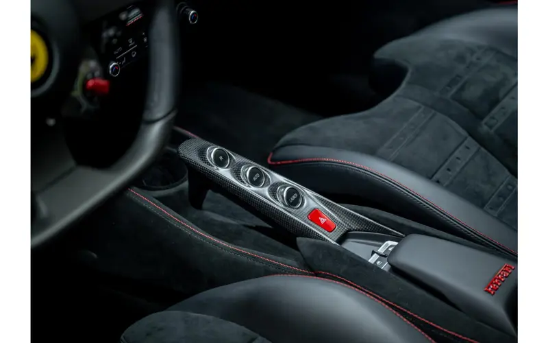 Ferrari F8 Tributo 3.9 V8 HELE - 141701