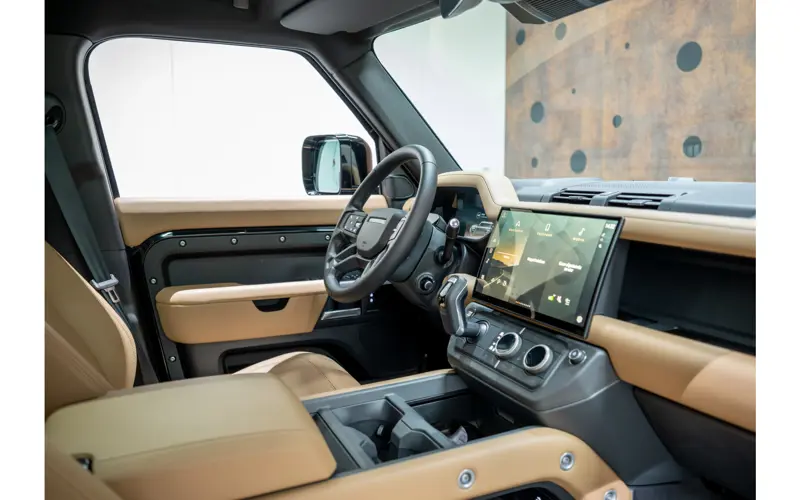 Land Rover Defender 110 2.0 P300e 110 X-Dynamic HSE - 138217