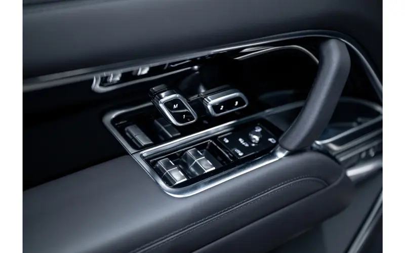 Land Rover Range Rover 3.0 P460e HSE PHEV - 124119