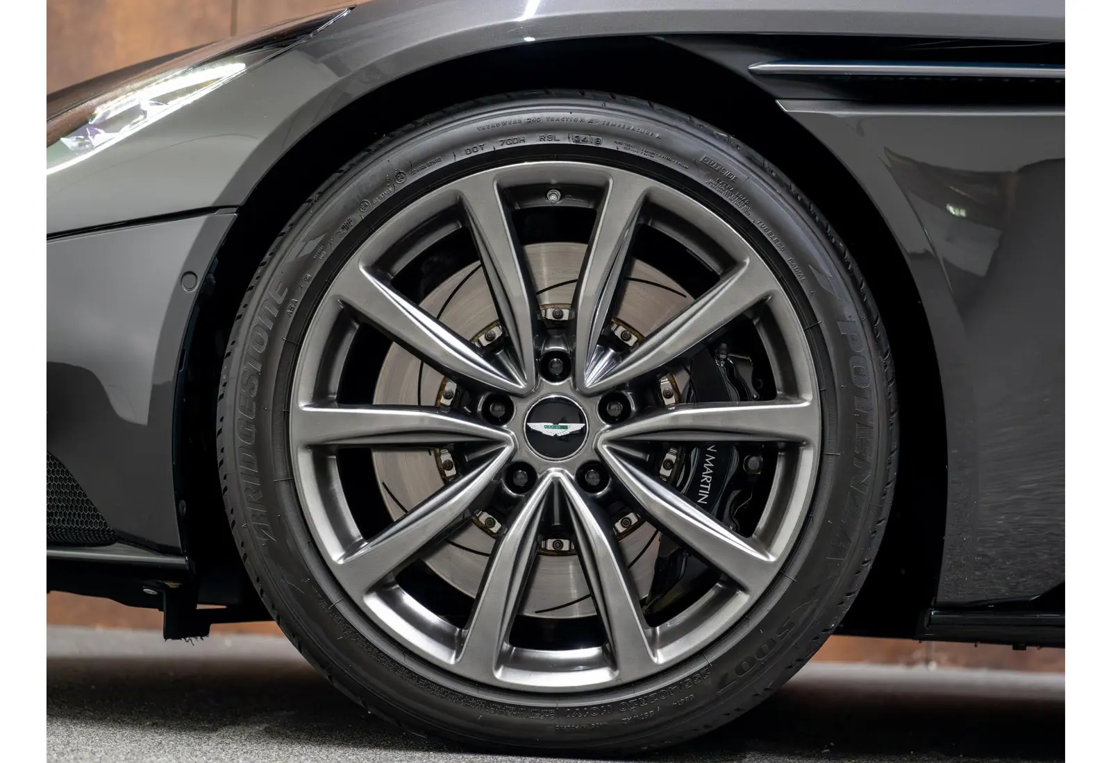 Aston Martin DB11 4.0 V8 - 147189