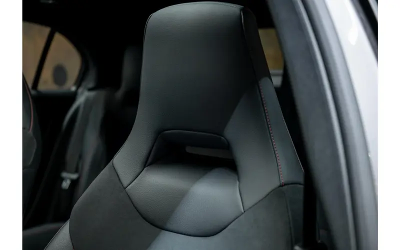 Mercedes-Benz A-Klasse AMG 45 4MATIC+ - 153545