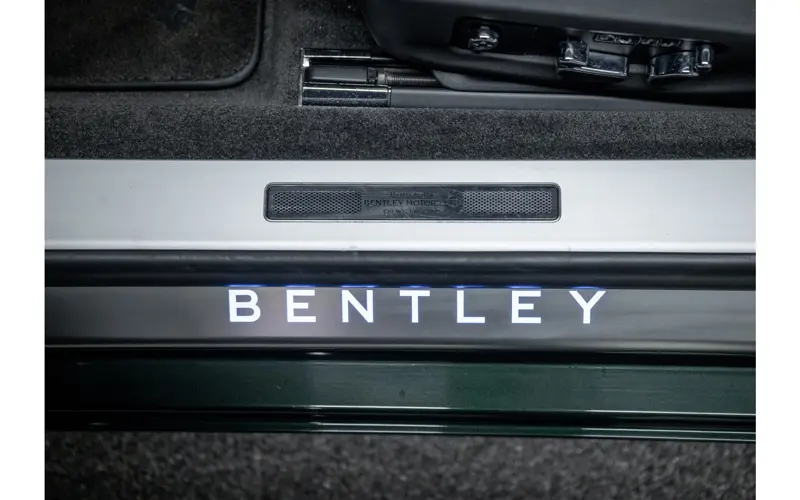 Bentley Continental GT 4.0 V8 - 130727