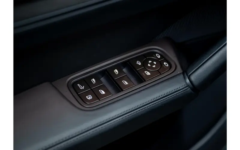 Porsche Cayenne 3.0 E-Hybrid Black Edition - 169516