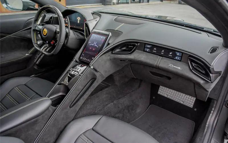 Ferrari Roma 3.9 V8 HELE - 113015