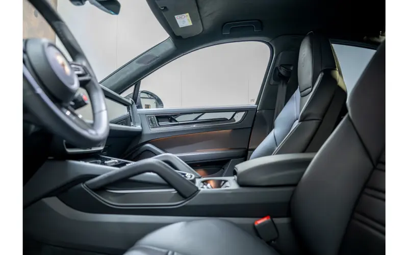 Porsche Cayenne Coupé 4.0 Turbo E-Hybrid GT - 131571