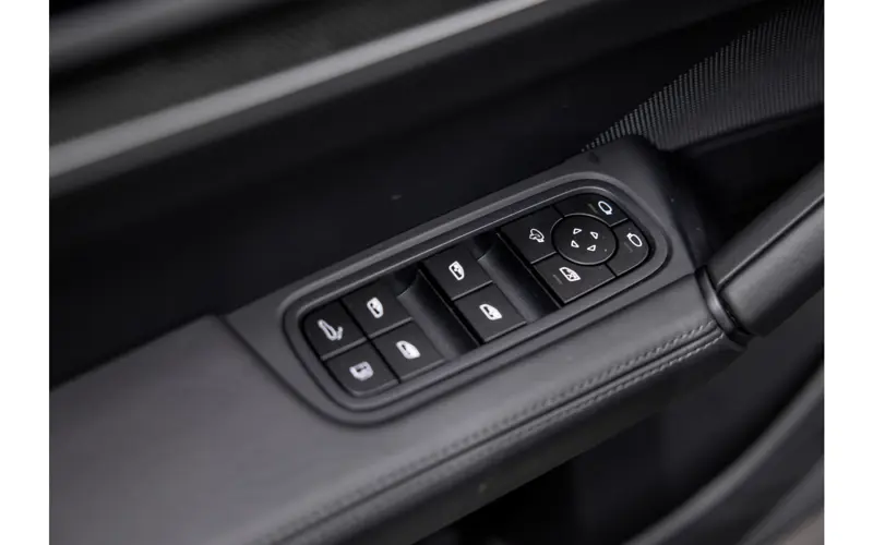 Porsche Cayenne Coupé 3.0 E-Hybrid - 127490