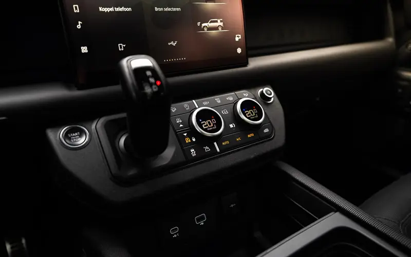 Land Rover Defender 110 5.0 P525 110 V8 Carpathian Edition - 170336