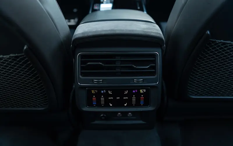 Audi Q8 4.0 TFSI RS Q8 quattro - 122794