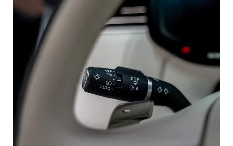 Land Rover Range Rover P550 E Autobiography - 137143