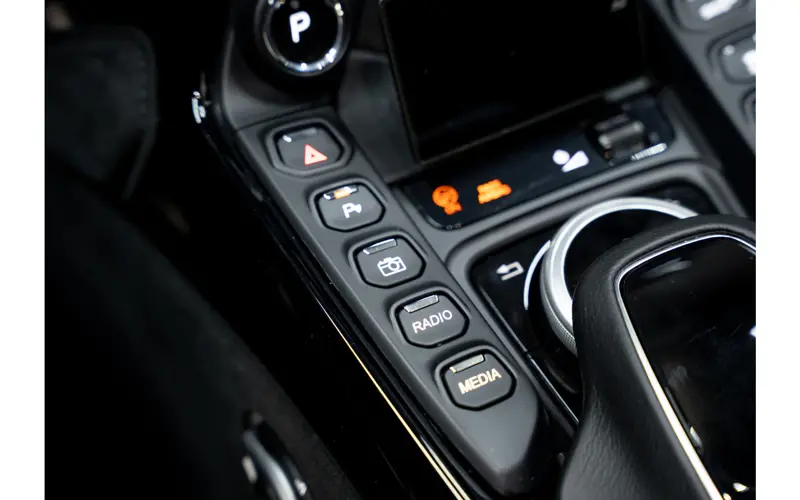 Aston Martin Vantage 4.0 V8 - 114492