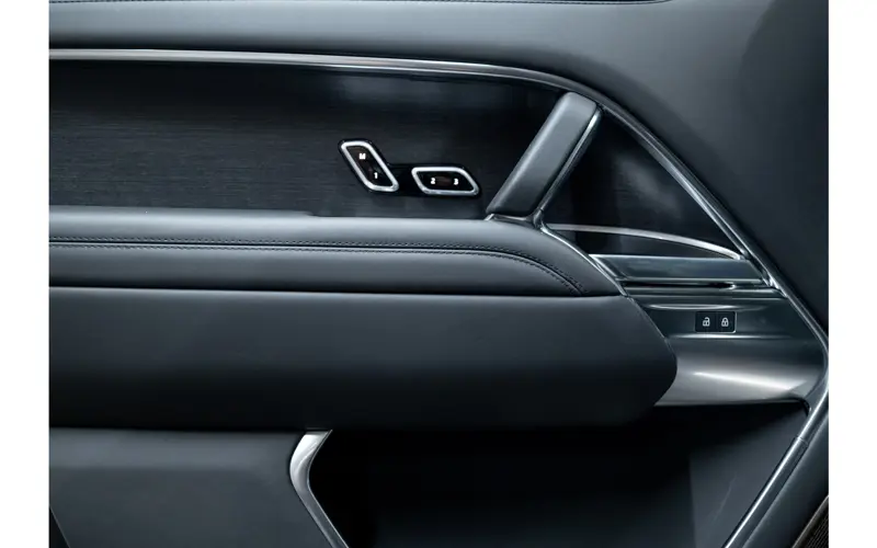 Land Rover Range Rover 3.0 P460e Autobiography PHEV - 134815