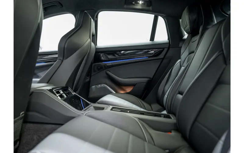 Porsche Panamera 4.0 Turbo S E-Hybrid - 130896