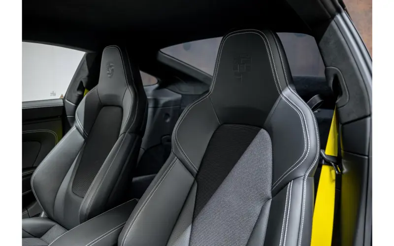 Porsche 911 4.0 GT3 Touring - 151999