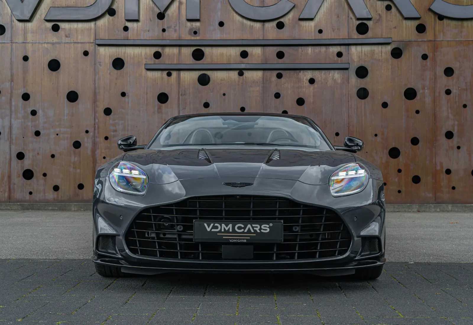 Aston Martin Vanquish Volante - 145833