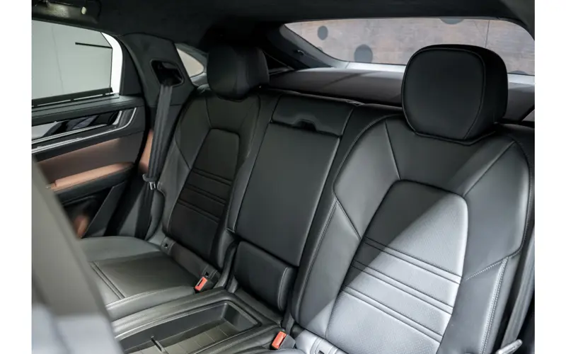 Porsche Cayenne Coupé 4.0 Turbo E-Hybrid GT - 127401