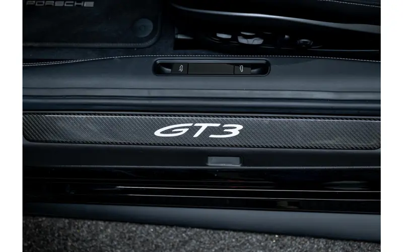 Porsche 911 4.0 GT3 Touring - 151982