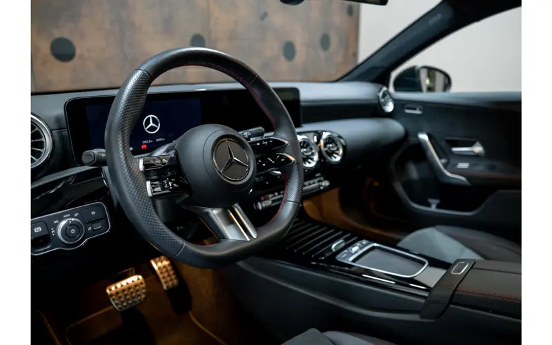 Mercedes-Benz A-Klasse 250 e Star Edition AMG Line - 150848
