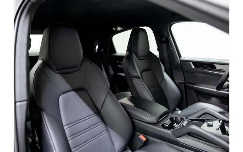 Porsche Cayenne Coupé 4.0 Turbo E-Hybrid GT - 152264