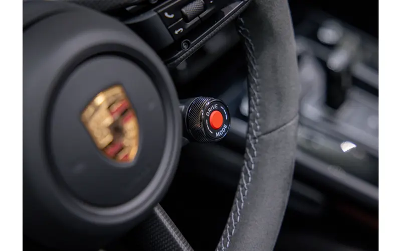 Porsche 911 Cabrio 3.6 T-Hybrid Carrera 4 GTS - 121055